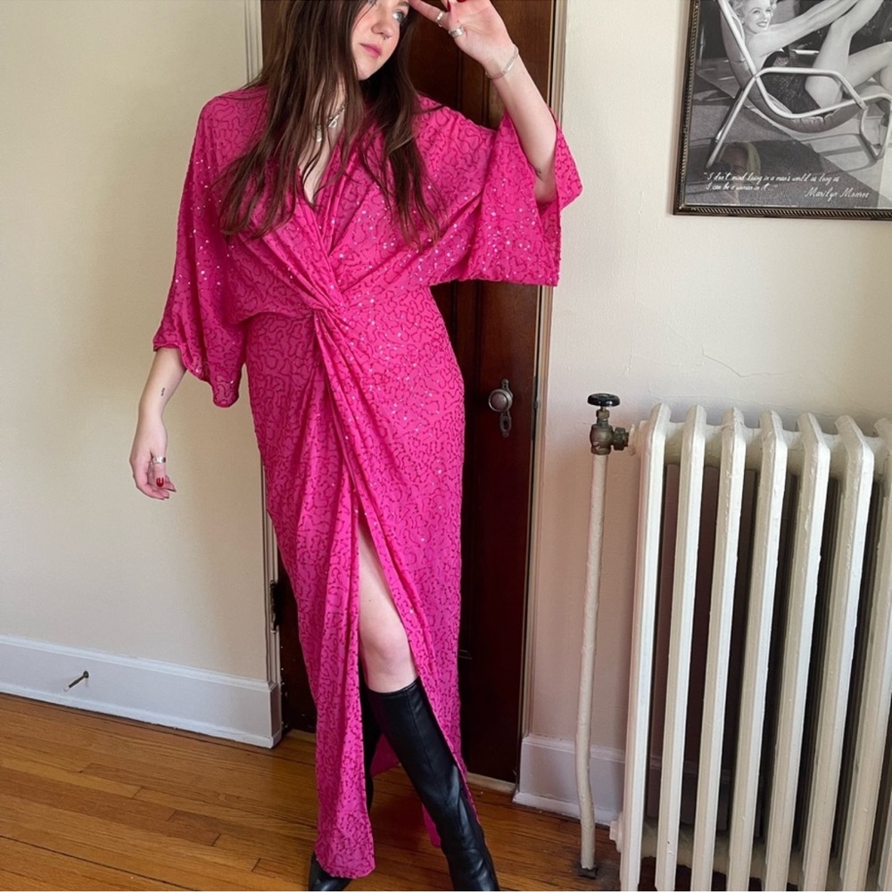 Beautiful pink sequin kimono caftan batwing dress